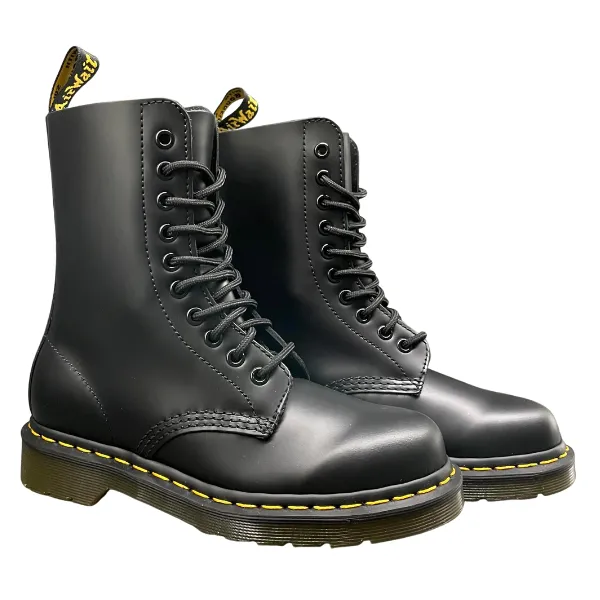 Dr. Martens 1490 Smooth Black