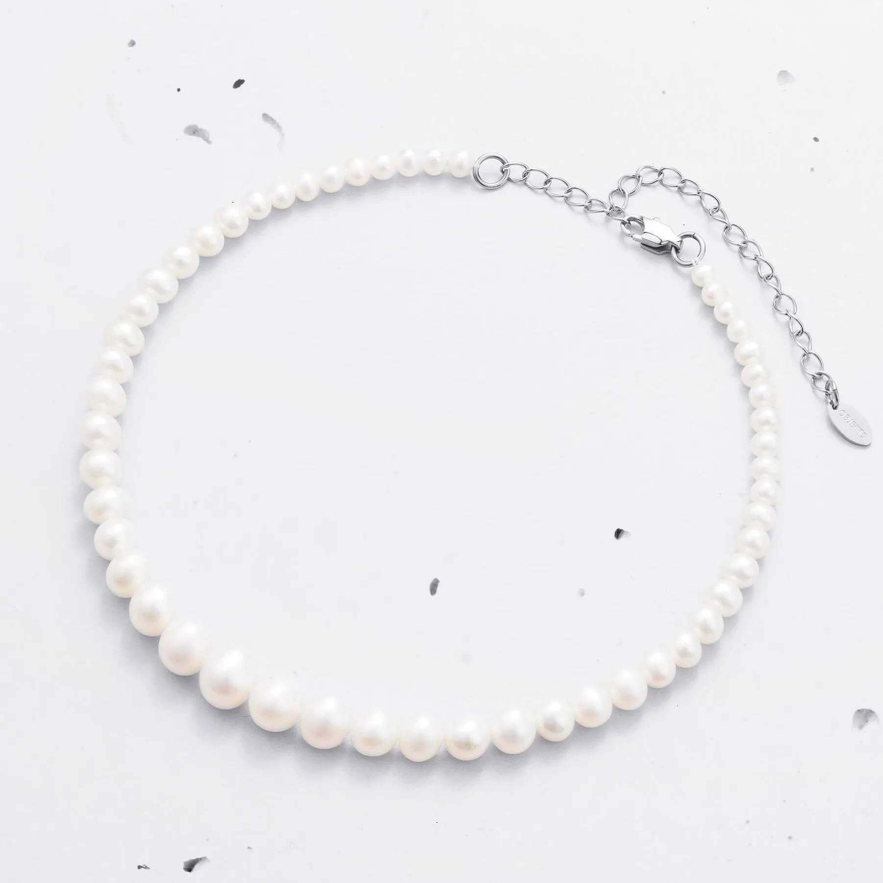 Gradiente Pearl Choker Necklace